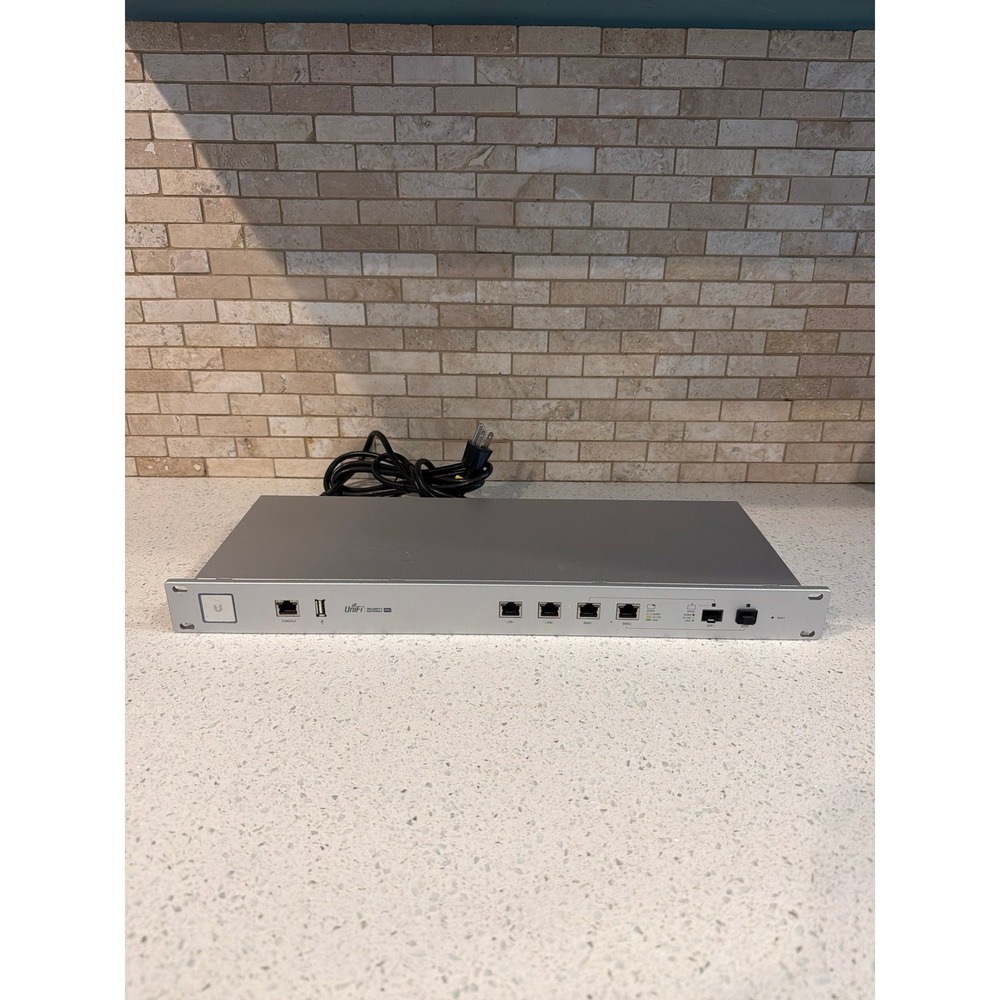 Ubiquiti USG-PRO-4 Security Gateway Enterprise Router 4-Port
